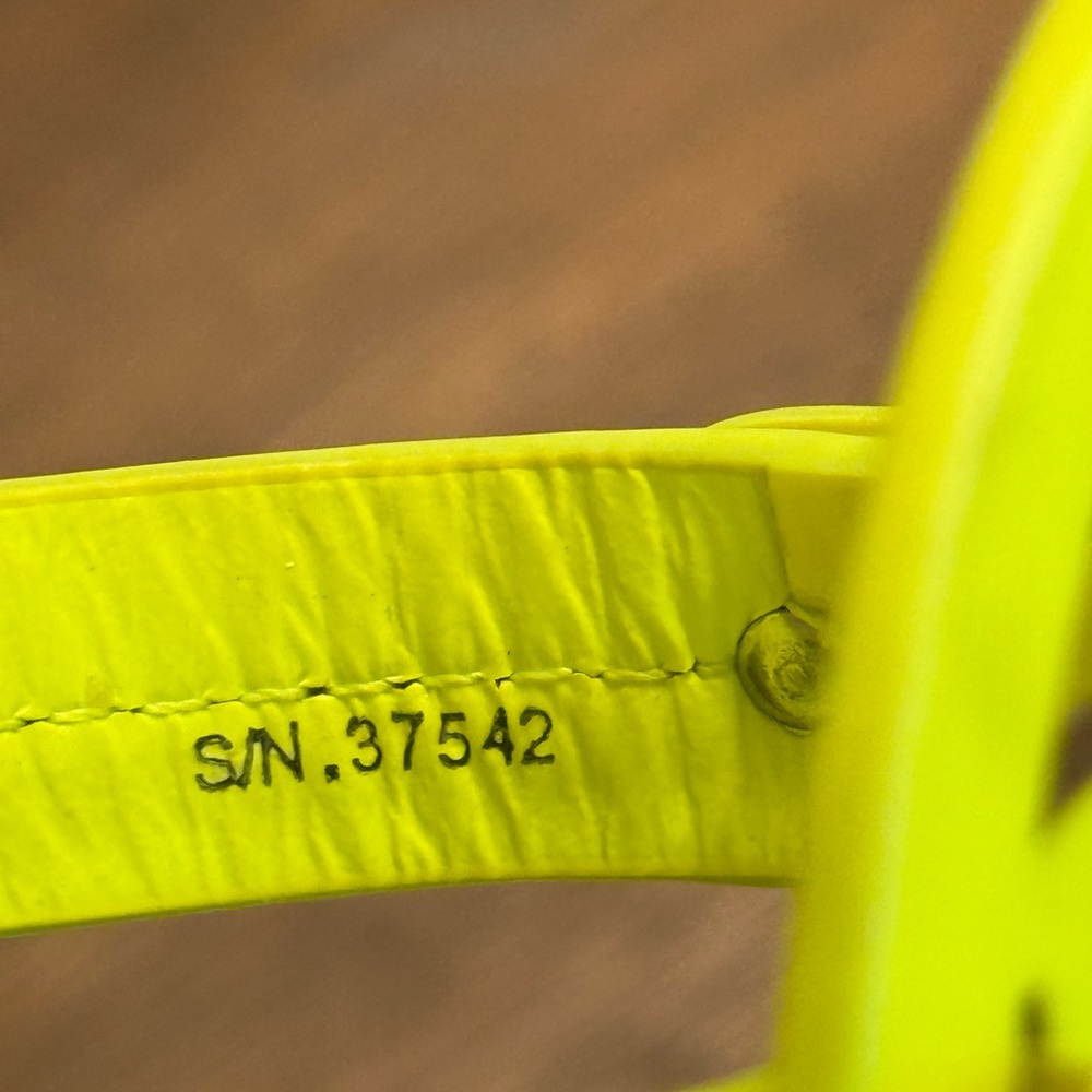Tory Burch Miller Patent Leather Fluo Neon  YELLOW - Picture 5 of 13